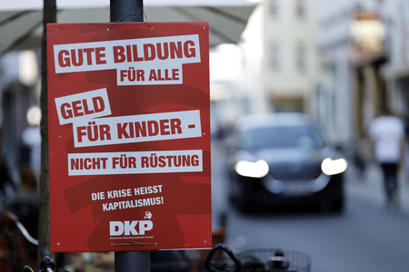 Wahlplakat der DKP in Köln