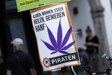 Wahlplakat der Piratenpartei in Köln