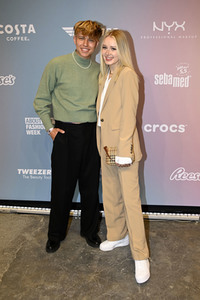 Shyx Fashion Show auf der About You Fashion Week in Berlin