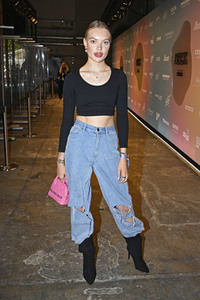 Shyx Fashion Show auf der About You Fashion Week in Berlin