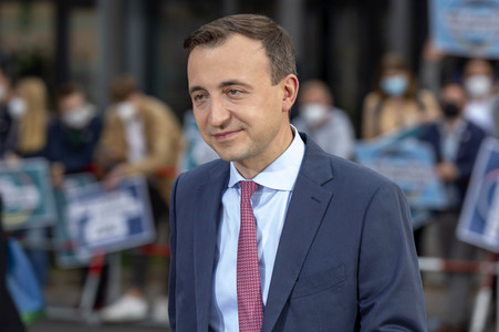 Triell - Dreikampf ums Kanzleramt in Berlin