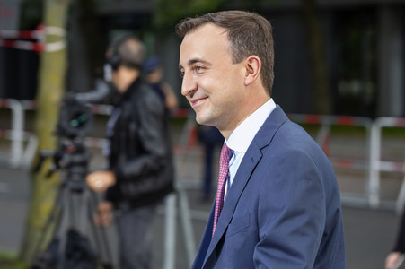 Triell - Dreikampf ums Kanzleramt in Berlin