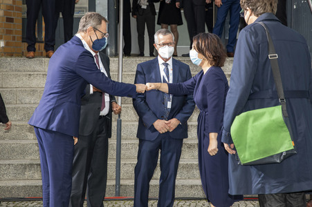 Triell - Dreikampf ums Kanzleramt in Berlin