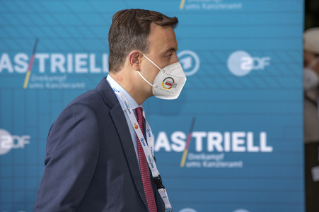 Triell - Dreikampf ums Kanzleramt in Berlin