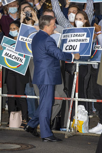 Triell - Dreikampf ums Kanzleramt in Berlin