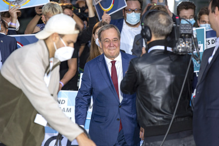 Triell - Dreikampf ums Kanzleramt in Berlin