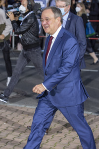 Triell - Dreikampf ums Kanzleramt in Berlin