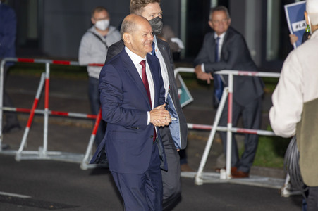 Triell - Dreikampf ums Kanzleramt in Berlin