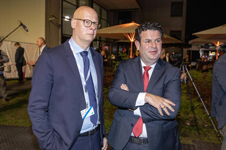 Triell - Dreikampf ums Kanzleramt in Berlin