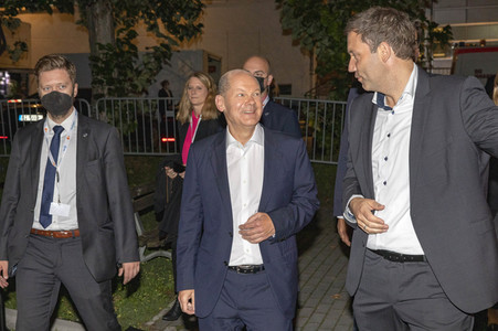 Triell - Dreikampf ums Kanzleramt in Berlin