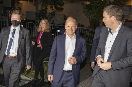 Triell - Dreikampf ums Kanzleramt in Berlin