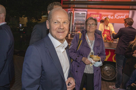 Triell - Dreikampf ums Kanzleramt in Berlin