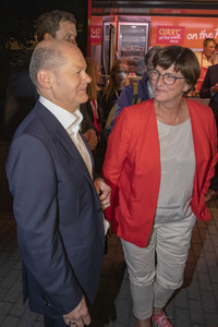 Triell - Dreikampf ums Kanzleramt in Berlin