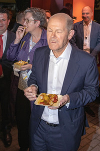 Triell - Dreikampf ums Kanzleramt in Berlin