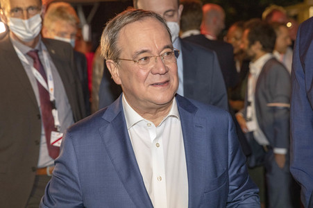 Triell - Dreikampf ums Kanzleramt in Berlin