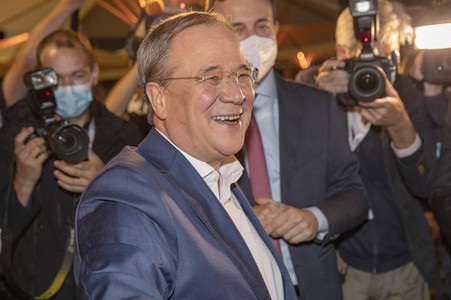 Triell - Dreikampf ums Kanzleramt in Berlin