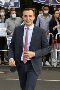 Triell - Dreikampf ums Kanzleramt in Berlin