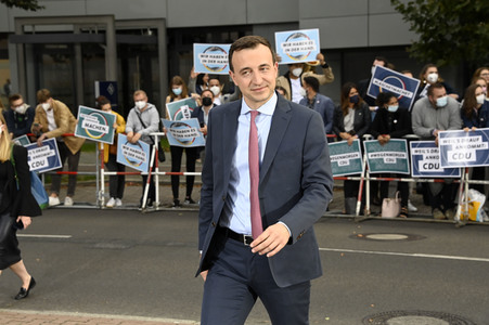 Triell - Dreikampf ums Kanzleramt in Berlin