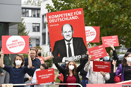 Triell - Dreikampf ums Kanzleramt in Berlin