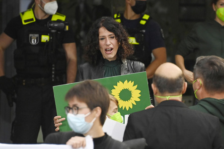 Triell - Dreikampf ums Kanzleramt in Berlin