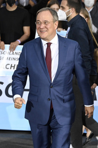 Triell - Dreikampf ums Kanzleramt in Berlin