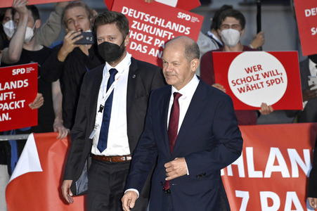 Triell - Dreikampf ums Kanzleramt in Berlin