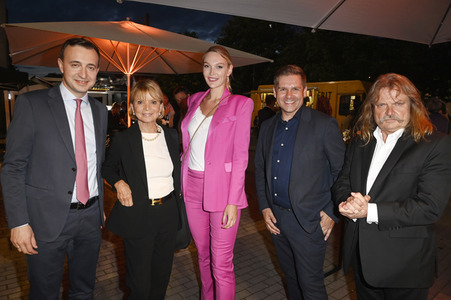 Triell - Dreikampf ums Kanzleramt in Berlin