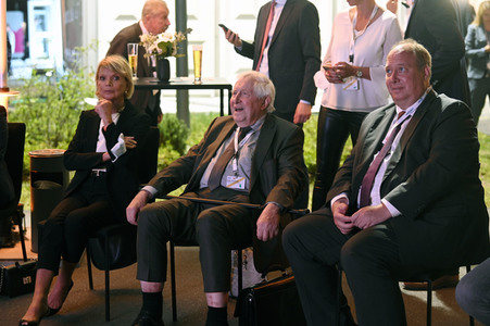 Triell - Dreikampf ums Kanzleramt in Berlin