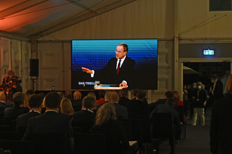 Triell - Dreikampf ums Kanzleramt in Berlin