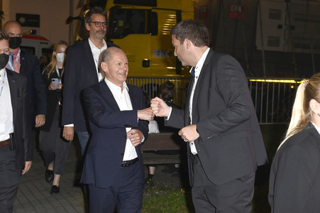 Triell - Dreikampf ums Kanzleramt in Berlin