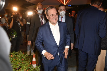 Triell - Dreikampf ums Kanzleramt in Berlin