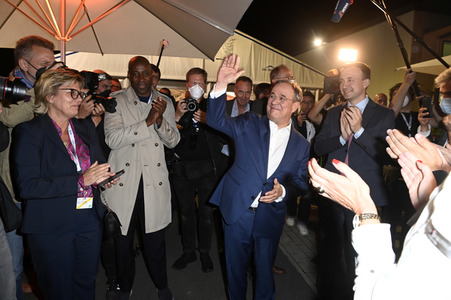 Triell - Dreikampf ums Kanzleramt in Berlin