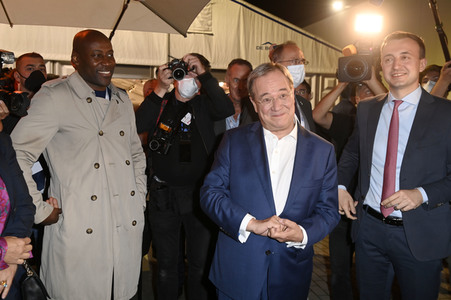 Triell - Dreikampf ums Kanzleramt in Berlin