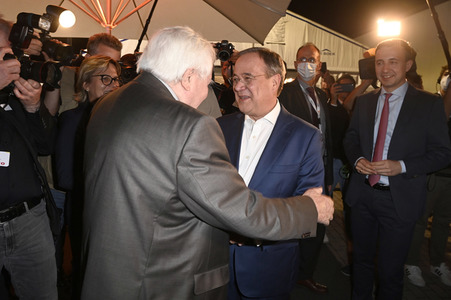 Triell - Dreikampf ums Kanzleramt in Berlin