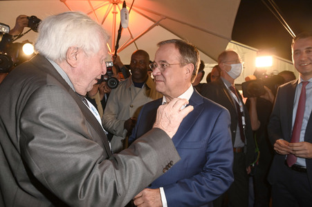 Triell - Dreikampf ums Kanzleramt in Berlin