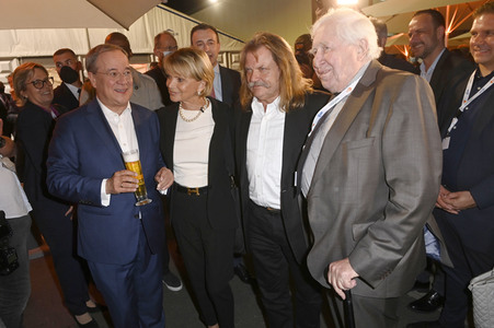 Triell - Dreikampf ums Kanzleramt in Berlin