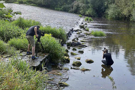 NATURE ART: Flusswehr / River Weir Bodypainting