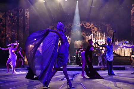 Fotocall Arise Grand Show in Berlin