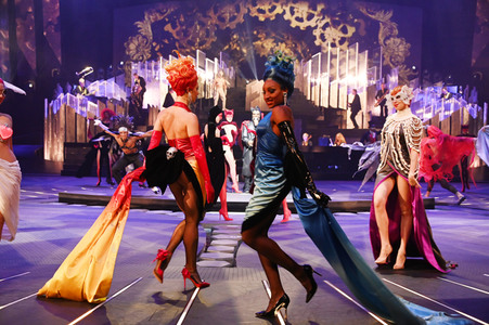 Fotocall Arise Grand Show in Berlin