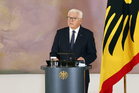 Verleihung des Verdienstkreuzes an Brigadegeneral Jens Arlt in Berlin