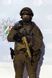 Vereidigungsfeier der Polizei NRW in Köln