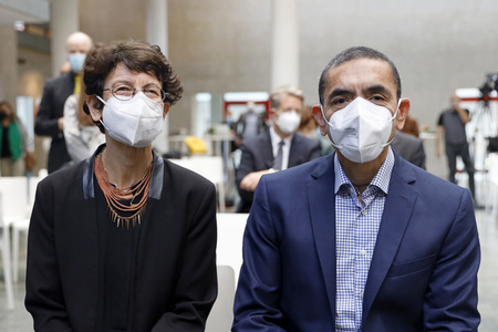 Ehrung für Özlem Türeci und Uğur Şahin in Köln