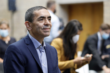 Ehrung für Özlem Türeci und Uğur Şahin in Köln