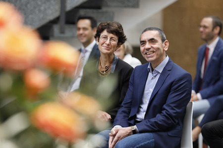 Ehrung für Özlem Türeci und Uğur Şahin in Köln