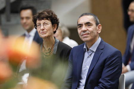 Ehrung für Özlem Türeci und Uğur Şahin in Köln