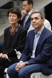 Ehrung für Özlem Türeci und Uğur Şahin in Köln