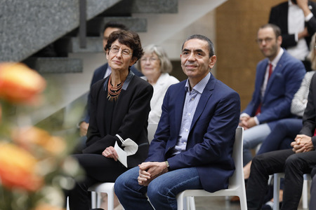 Ehrung für Özlem Türeci und Uğur Şahin in Köln