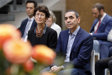 Ehrung für Özlem Türeci und Uğur Şahin in Köln