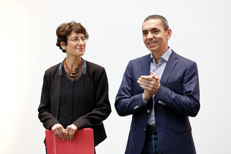 Ehrung für Özlem Türeci und Uğur Şahin in Köln