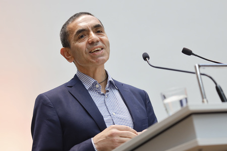 Ehrung für Özlem Türeci und Uğur Şahin in Köln